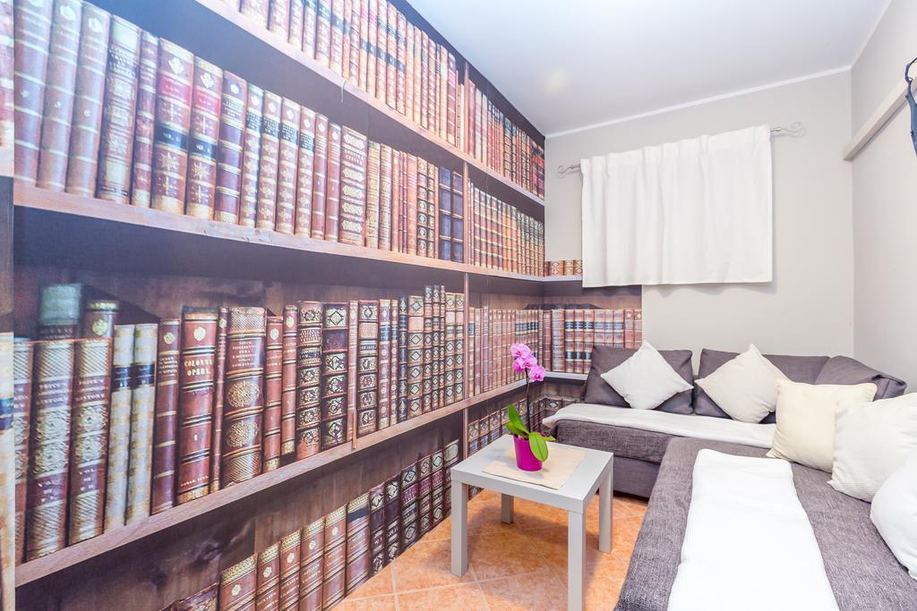Ava Apartments Omisalj Bagian luar foto