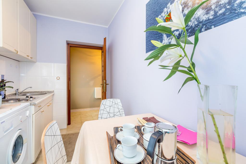 Ava Apartments Omisalj Bagian luar foto